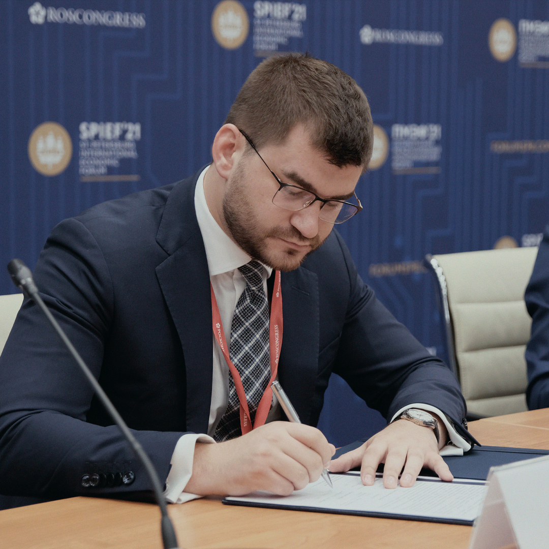 В рамках ПМЭФ-2021 Металлургический завод Балаково и холдинг «Новосталь-М» подписали соглашения о сотрудничестве с Правительством Саратовской области и компанией Danieli Group.